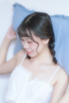 明星专题：凯尔希·格兰莫